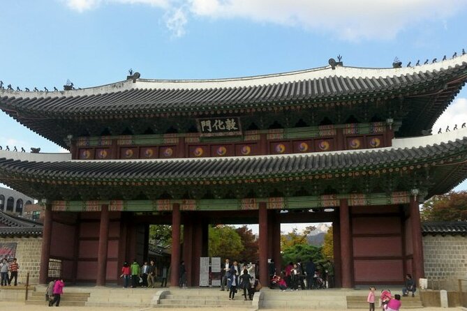 Private Full Day Seoul City Tour and N Tower Cable Car - Gyeongbokgung Palace: the biggest history stop, timed well