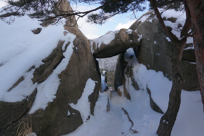 Private Hiking tour to Bukhansan Peak(Baegundae: 836.5m) with Mountain Expert - Food, photos, and possible temple stops along the route