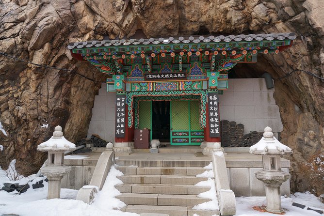 Private Hiking tour to Bukhansan Peak(Baegundae: 836.5m) with Mountain Expert - Price and value: is $168 per person worth it?
