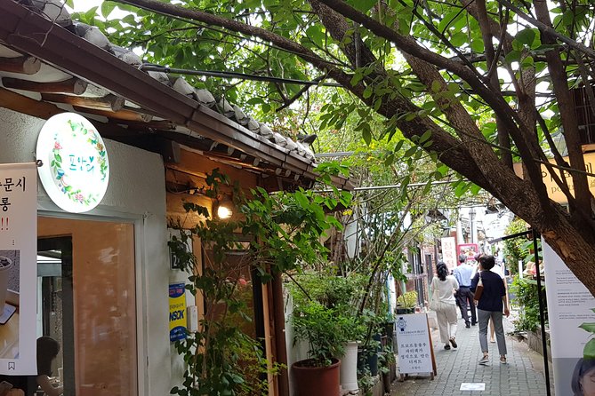 Private Layover Tour from Incheon Airport to Seoul - Insadong: Traditional Streets for Crafts, Tea Houses, and Easy Souvenir Stops