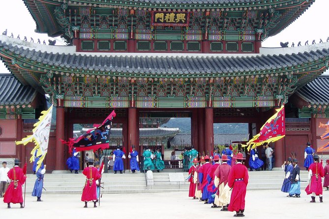 Private Layover Tour from Incheon Airport to Seoul - Incheon Pickup and the Drive Into Seoul: Less Stress, More Sightseeing