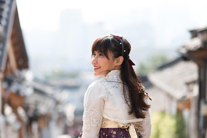 Private Palace Photo Shoot in Seoul with a Photographer - Price and logistics: is $40 actually a good deal?