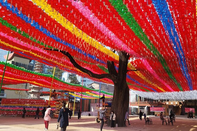 Private Seoul City Tour Palace, village, temple, market - Pickup, timing, and how the 7-8 hours feel