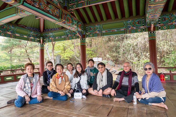 Private Tour around Suwon UNESCO Fortress and Korea Folks Village - Korean Folk Village: traditional life, built as a whole place