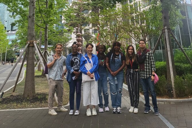 Seongsu-dong Walking Tour: K-Pop, Culture, Cheer, Friends & Relax - Handmade shoes street plus art-culture stops that explain the makeover