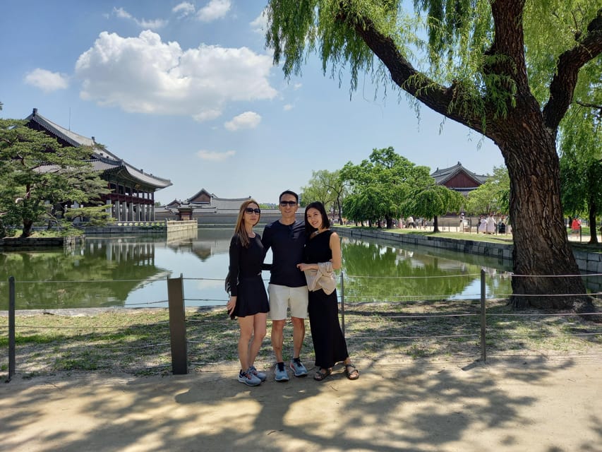 Seoul: 4-Hour Guided Tour to Palace, Bukchon, Jogyesa Temple - National Folk Museum: The Joseon Life Cycle Told Like a Story