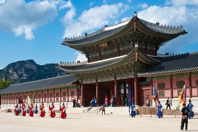 Seoul and Suburbs Private Customized Tour - Price and value for a group of up to 6