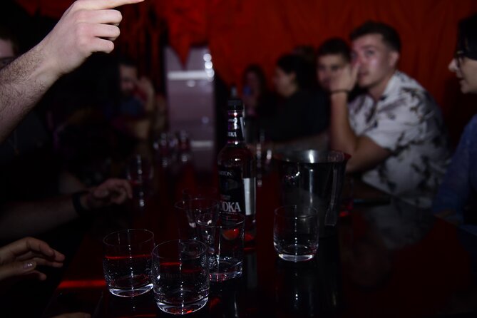 Seoul: Apgujeong Premium Pub Crawl with VIP Bottle Service - Drinking age, dress, and comfort tips for Seoul nightlife
