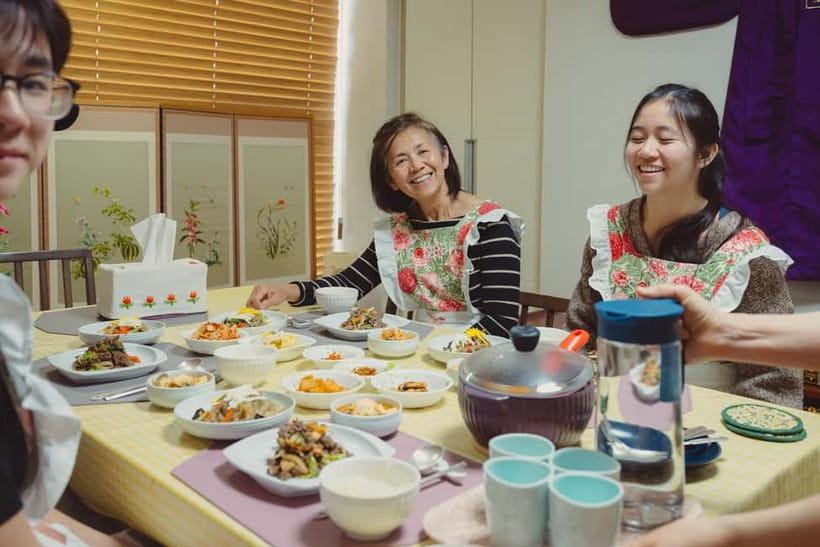 Seoul: Authentic Korean Cooking Class and Market Tour - Finding the group at Sillim Station (and why it’s easier than it sounds)