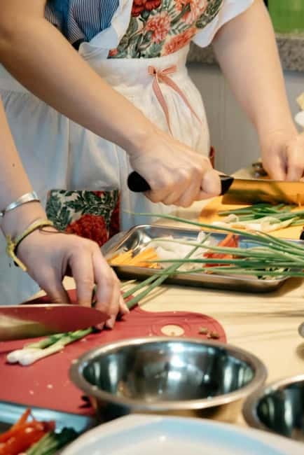 Seoul: Authentic Korean Cooking Class and Market Tour - Price and time: is $69 really fair for what you get?