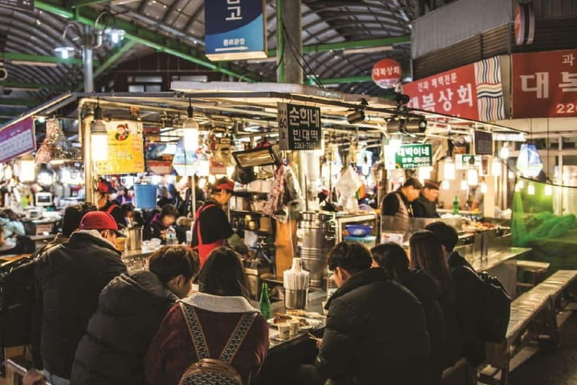 Seoul: Changgyeonggung & Gwangjang Market & Naksan Park - Where the walking starts: Honghwamun vs Jongno-5-ga