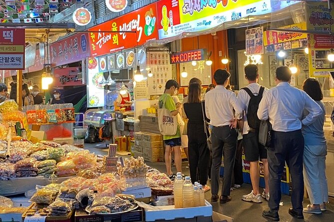 Seoul City Full Day Tour - Changdeok Palace (wearing Hanbok) - Insadong market time: arts and crafts for Korean-style souvenirs