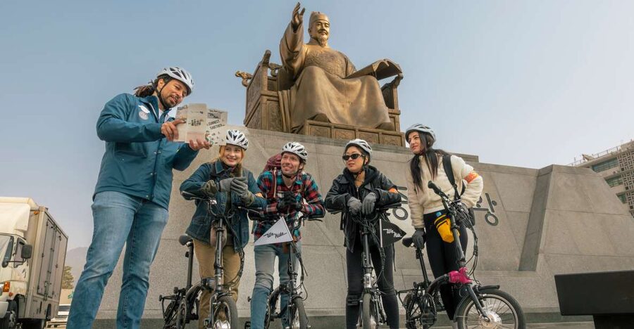 Seoul: City Highlights eBike Tour - Where to meet and how to avoid stress on Jong-ro