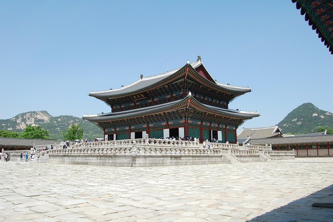 Seoul City Sightseeing Tour Including Gyeongbokgung Palace, N Seoul Tower, and Namsangol Hanok Village - First-Day Seoul, With a Real Plan and a Human Guide