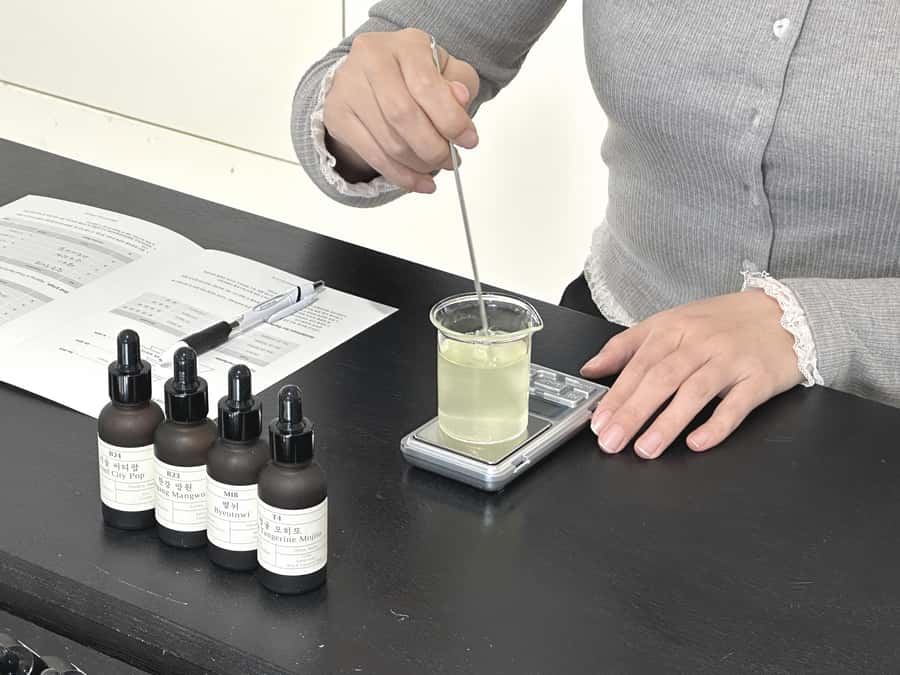 Seoul: Create Your Own Natural Perfume with a Perfumer - Price and Value: Is $55 Worth It?