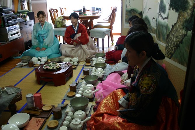 Seoul Cultural Tour - Kimchi Making, Gyeongbok palace with Hanbok - Yut-Nori (Folk Game Time) Adds the Fun Brake