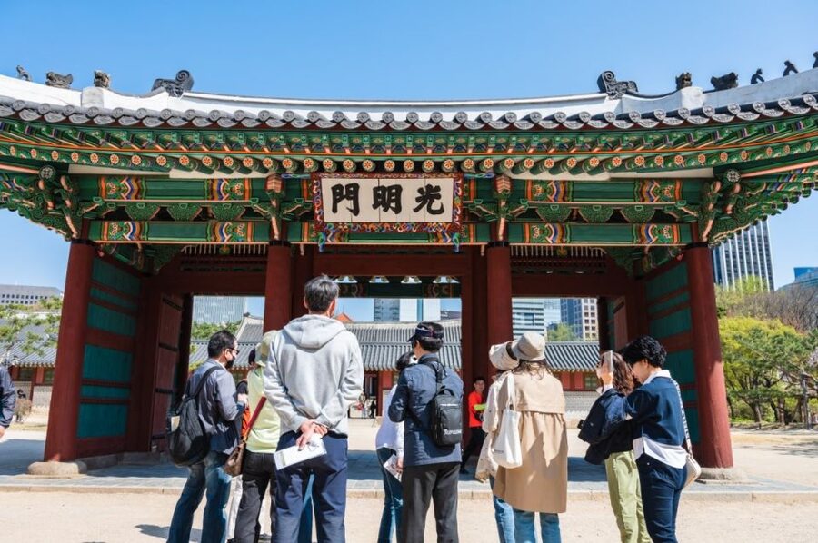 Seoul: Deoksugung Palace Heritage Walking Tour - Price and value: what $56 buys you in real terms