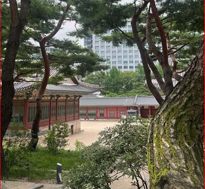 Seoul: Deoksugung Palace Heritage Walking Tour - Deoksugung Palace Heritage Tour: a smart Seoul sampler in 3 hours
