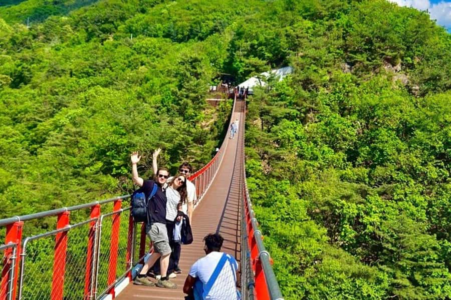 Seoul: DMZ Tour with Exclusive North Korean Defector Talk - Mangbaedan and the quiet stops between big moments