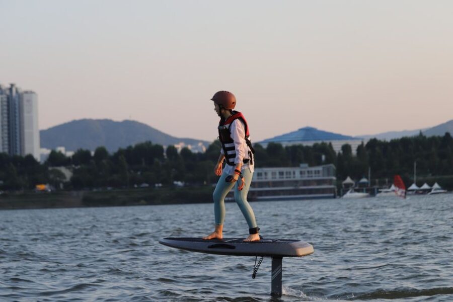 Seoul : Efoil Experience in Han River - Your 2-Hour Flow: Lesson, Gear, and Getting Out on the Water