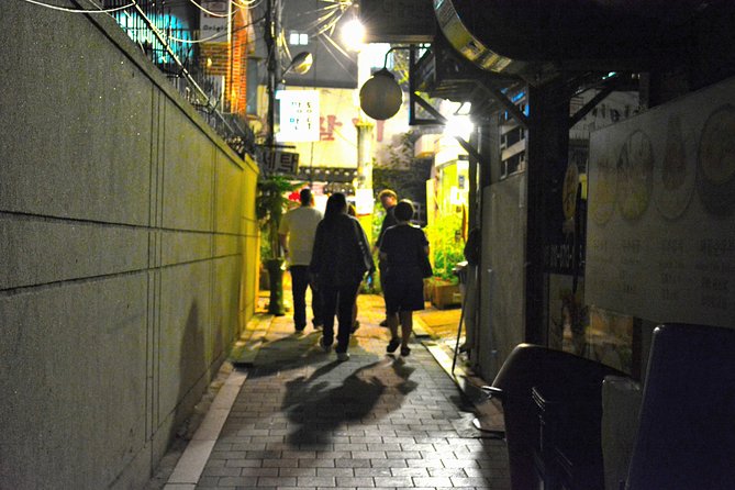 Seoul: Evening Dark History, Folklore & Ghost Story Walking Tour - Guide style matters: Joe, Shawn, and how the tone lands