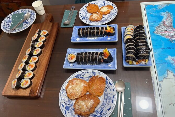 Seoul Foodie Walking Tour - Cheonggyecheon Stream: The Pause That Keeps the Tour Fun