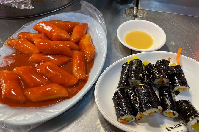 Seoul Fun Food Tour: 12 different food tastings - Why this Seoul food crawl beats random street snacks