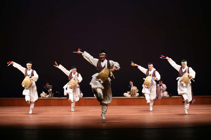 SEOUL: Gugak - Korean Traditional Music Museum&Concert Tour - The National Gugak Center concert in the rehearsal hall (80 minutes)
