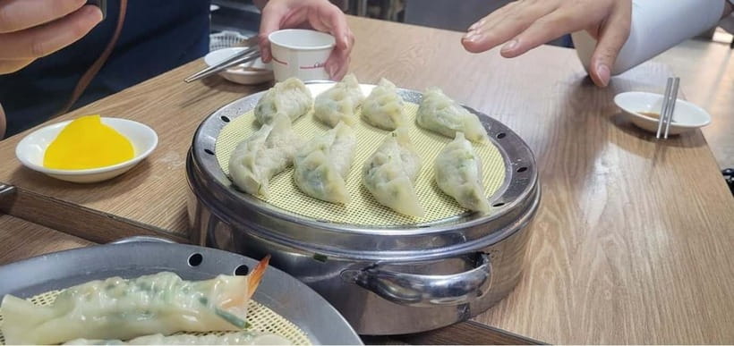 Seoul: Guided Food & Market Tour with 8+ Tastings - The tea house finale: herbal tea and rice cake in a calm pause