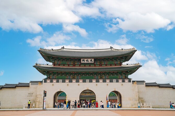 Seoul: Gyeongbokgung Palace Half Day Tour - Gyeongbokgung Palace in 2 Hours: What You’ll Actually Get