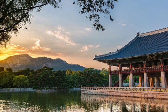 Seoul: Gyeongbokgung Palace Half Day Tour - Main Gate to Royal Courtyards: Joseon Stories You Can Place