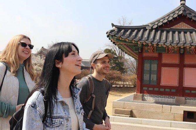 Seoul Half Day Tour with a Local: 100% Personalized & Private - Why this private Seoul walk feels different from a standard tour