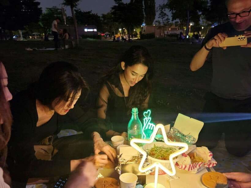Seoul: Han River Night Picnic & Games with Cruise - What I’d pack and how to dress for comfort