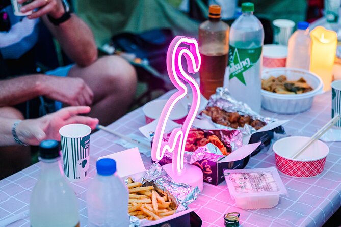 Seoul Han River Night Tour: Picnic, Games & Starlight Cruise - The cruise payoff: 50 minutes of starlight and live music