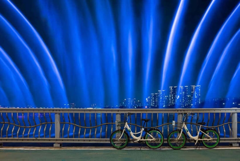 Seoul: Han River Sunset Bike Tour with Rainbow Fountain Show - Pace and distance: why the route works for all levels