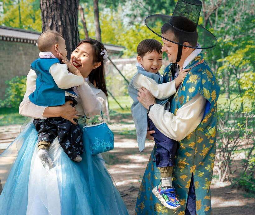 Seoul: Hanbok Rental with Gyeongbokgung Palace Entry - Should you book this hanbok rental to visit Gyeongbokgung?