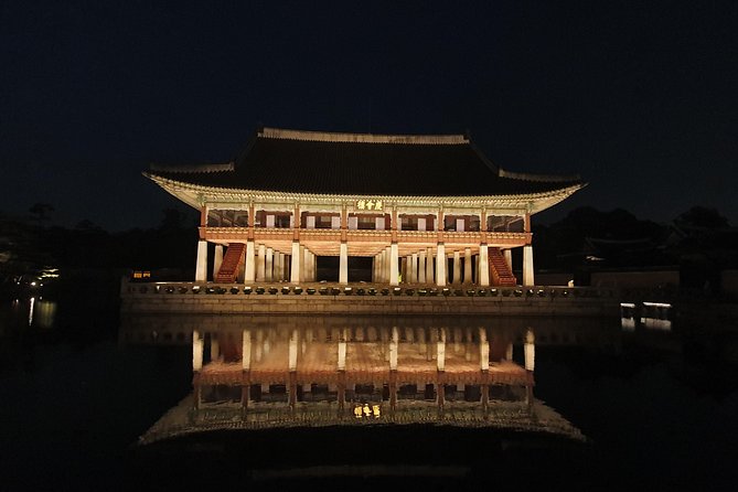 Seoul Highlights & Hidden Gems – Private Tour with Photo Service - Myeongdong Shopping Street: Where the Day Feels Like Seoul