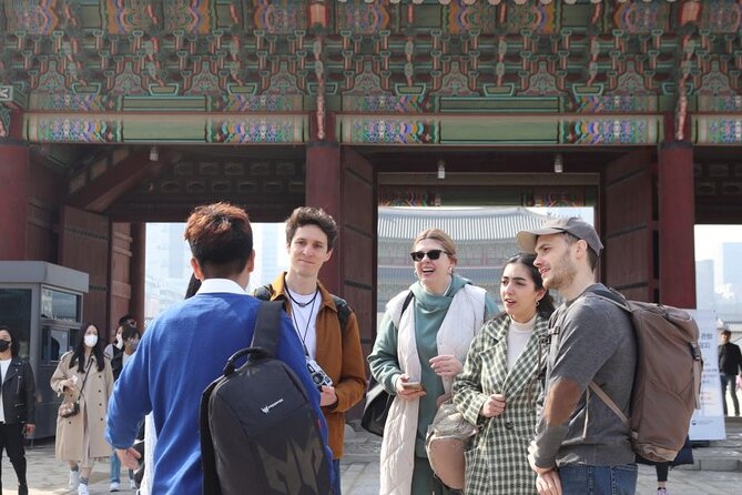 Seoul Highlights & Hidden Gems Tours by Locals: Private + Custom - Cheonggyecheon Stream: the calm reset you’ll appreciate