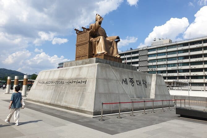 Seoul History Walking Tour - A 3.5-hour route that links Joseon to modern Korea