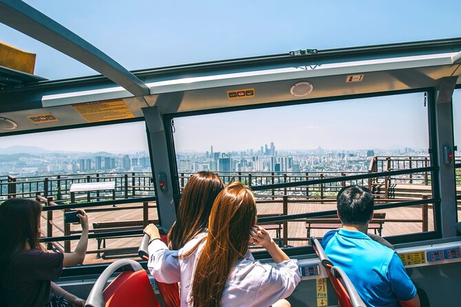 Seoul Hop-On Hop-Off Downtown Palace Course - Boarding at 서울 타이거버스 정류장: How to Avoid the “Where Is It?” Moment