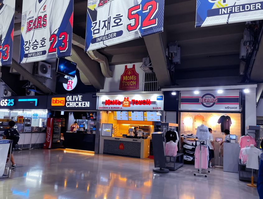 Seoul: Jamsil Baseball Stadium Game Ticket with Dinner& Beer - Why a Jamsil game feels like a cultural event, not just sports