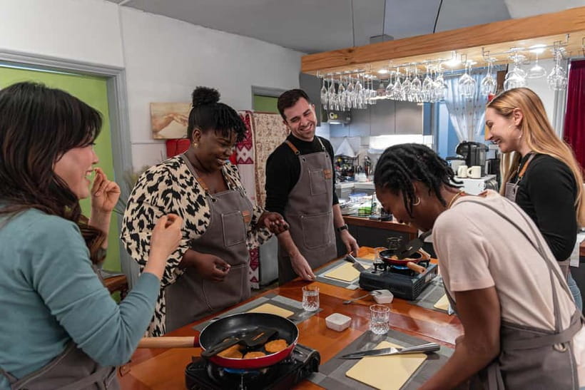 Seoul: Kimchi Dishes Cooking Class with Wine Pairing - How to plan your day around the 2-hour class