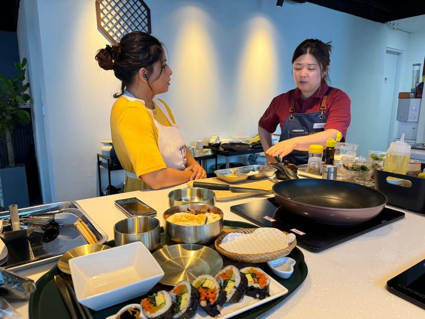 Seoul: Korean Cooking at Seoul Cooking Club! - Main dishes: Japchae, Bulgogi, and Jeonju Bibimbap