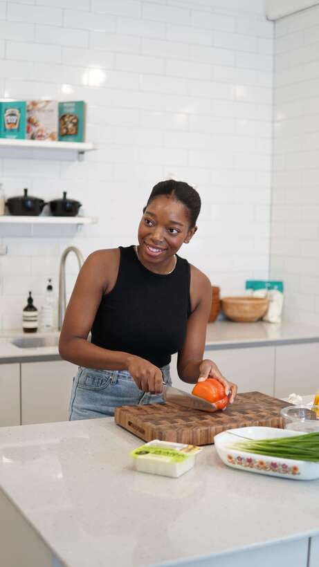 (Seoul) Korean Cooking Class with a Professional Chef - Meet Da-ye and the cooking-class vibe in her studio