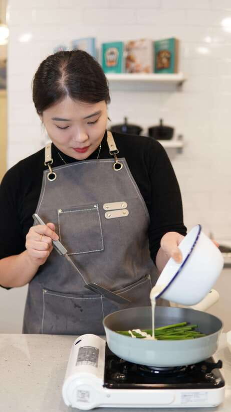 (Seoul) Korean Cooking Class with a Professional Chef - Welcome drink and the real flow of a 2.5-hour class