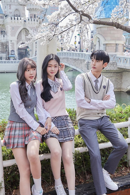 Seoul: Lotte World 1 Day Pass & Korean School Uniform Rental - Lotte World Adventure Seoul: Magical Land, rides, shows, and snacks