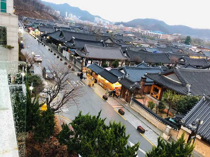 Seoul: Maisan Cherry Blossom and Jeonju Hanok Day Tour - The 13 Hours in Motion: Walking Time, Comfort, and Staying Oriented