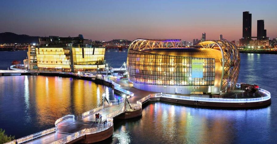 Seoul: Moonlight Rainbow Fountain Show Night Tour - Hangang Park and Sevit Seom: the river break that makes the night feel real