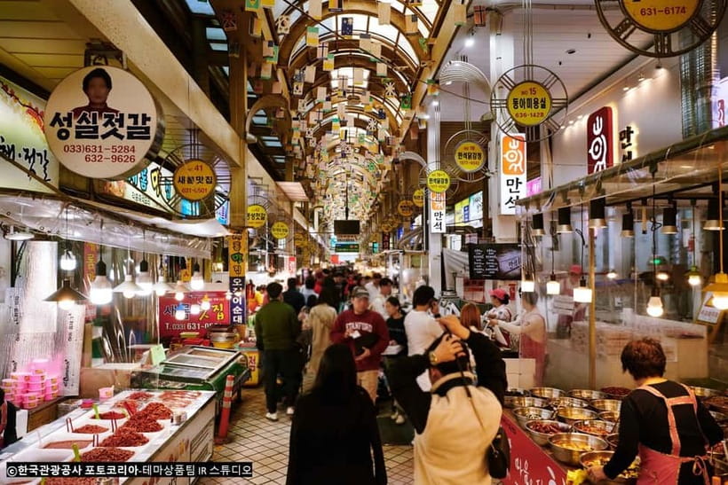 Seoul: Mt.Seorak(+CableCar Option)+Sokcho Fish Market&Beach - A 14-hour fall loop: Seoul to Seoraksan and Sokcho