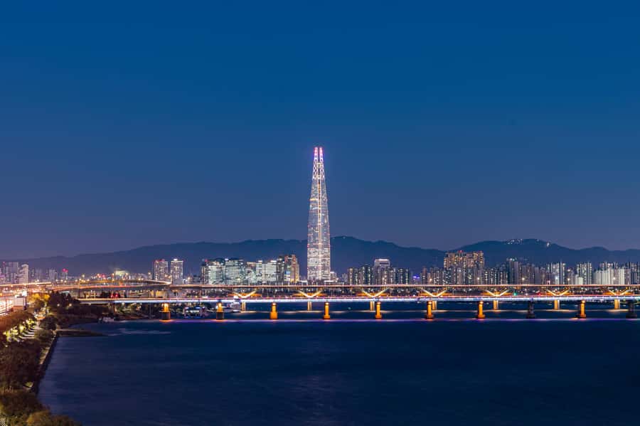 Seoul: Night Bongeunsa Temple Guided Tour - Language Options and Pace: Getting What You Need
